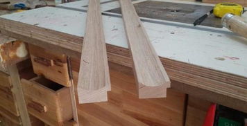 木工师傅自制了一张桌子,木工师傅说这样的桌子可以用300年